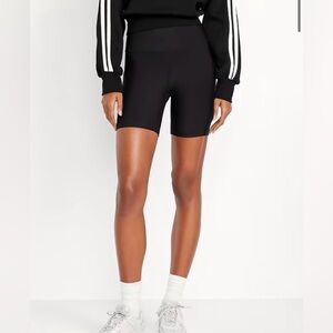 Old Navy High-Waisted PowerSoft Pocket Biker Shorts 6-inch inseam NWT